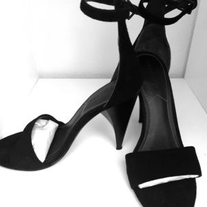 Kendall & Kylie - Emilee Sandals - sz 7.5